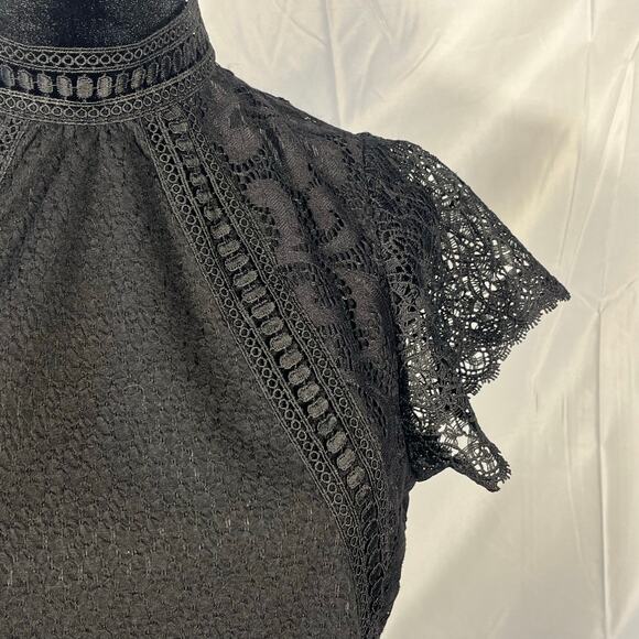 Cable and Gauge Women’s Black detailed blouse - Picture 11 of 14